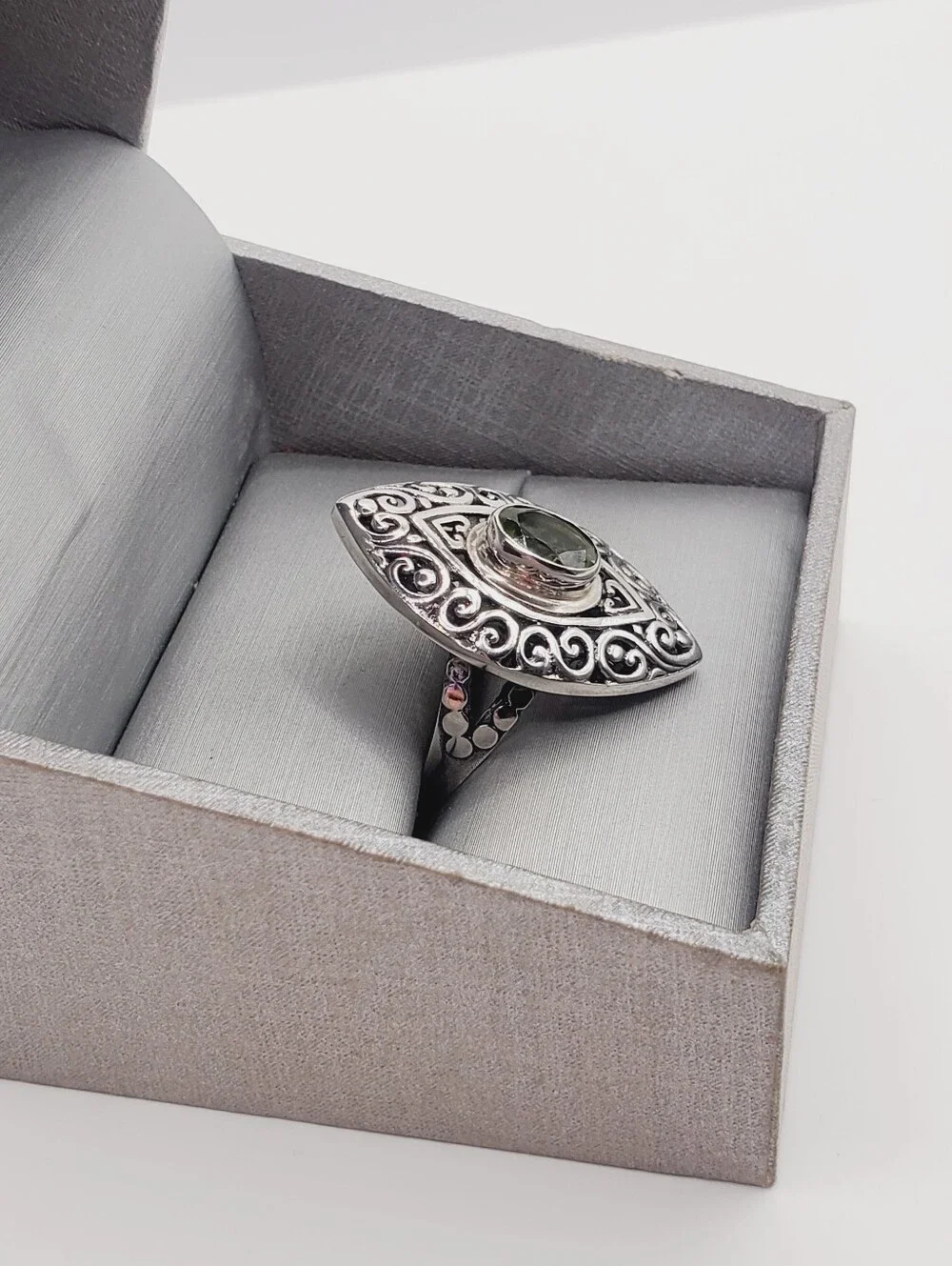 Oval Bezel Set Genuine Peridot 925 Sterling Silver Scroll Statement Ring